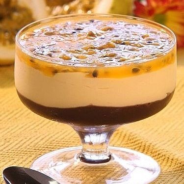 Mousse de Maracujá com Chocolate